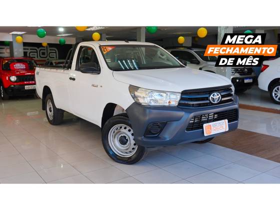 TOYOTA HILUX 2.8 D-4D TURBO DIESEL CS 4X4 MANUAL